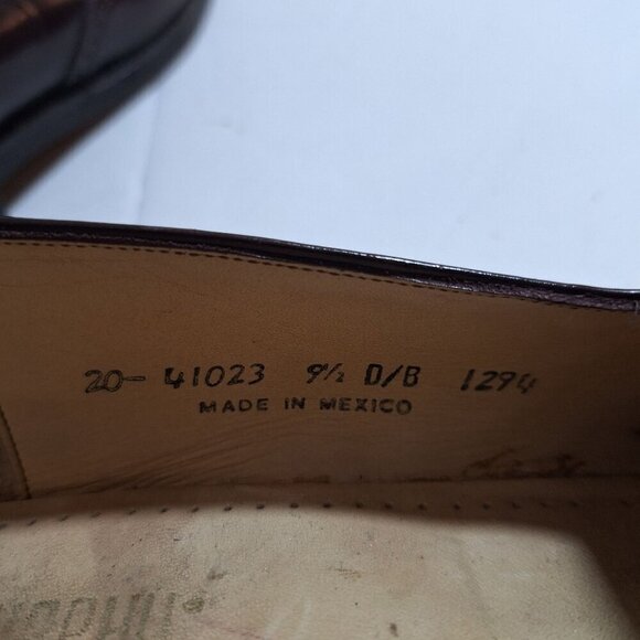 Johnston Murphy Mens Tassle shoes 9.5 - Picture 2 of 8